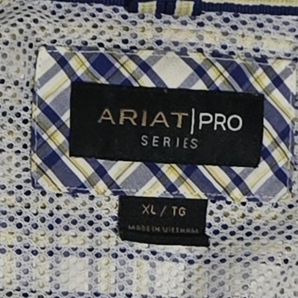 Ariat Men's Blue and White Checkered Shirt - Picture 2 of 6